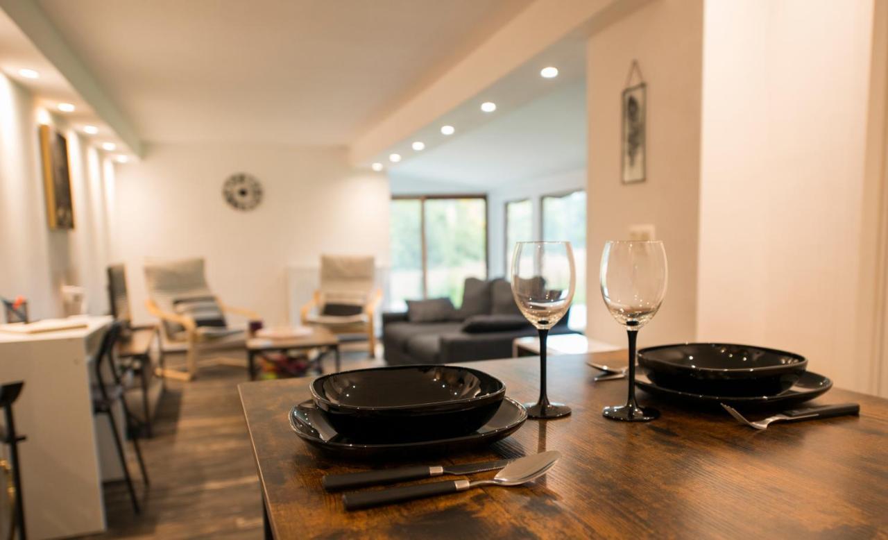 Le Chalet Naturzen Hastiere-par-dela ภายนอก รูปภาพ